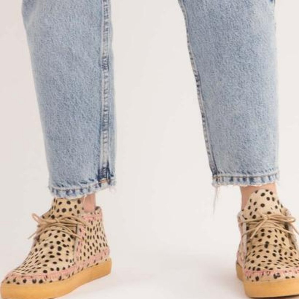 Shenje Crochet Lace Up Chukka